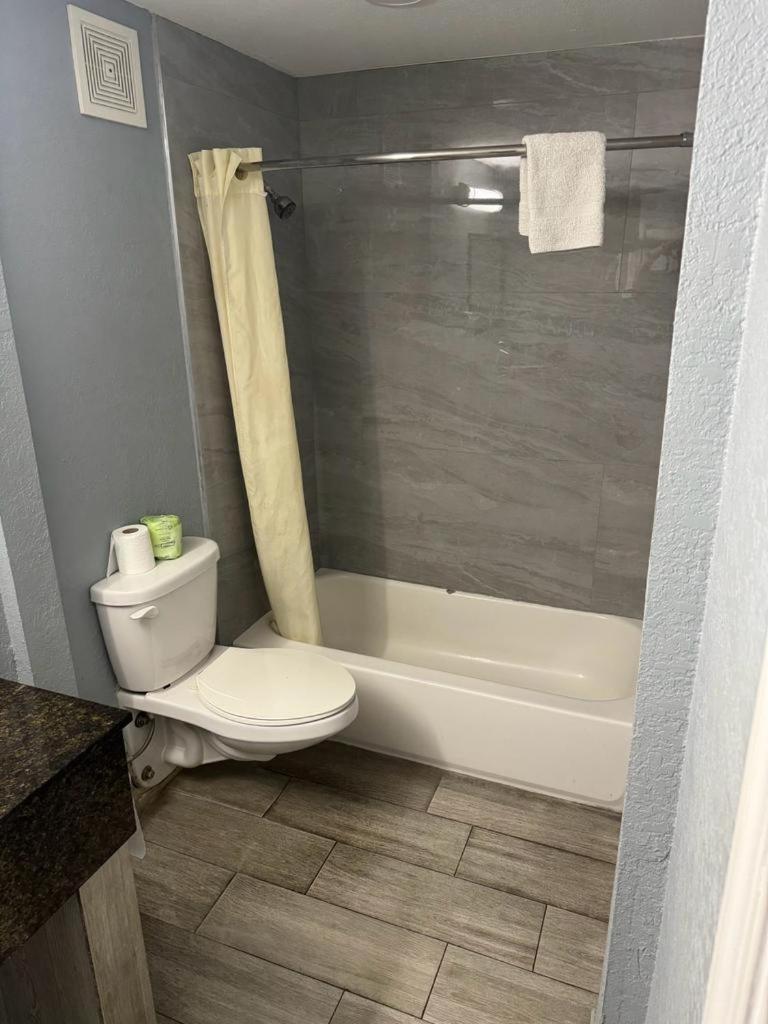 Midtown Lodge Джэксонвиль Экстерьер фото